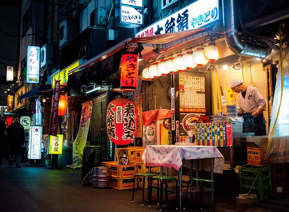 Capturer l’Élégance Urbaine : Astuces de Street Photography à Tokyo