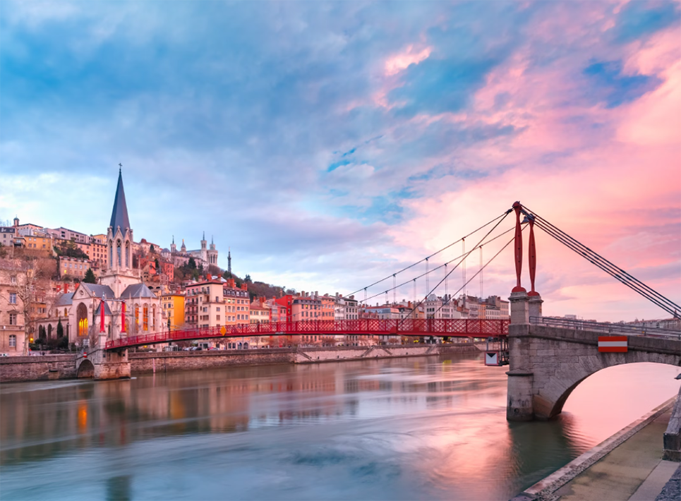 A Journey Through Time in Lyon’s Old Town and Place des Terreaux